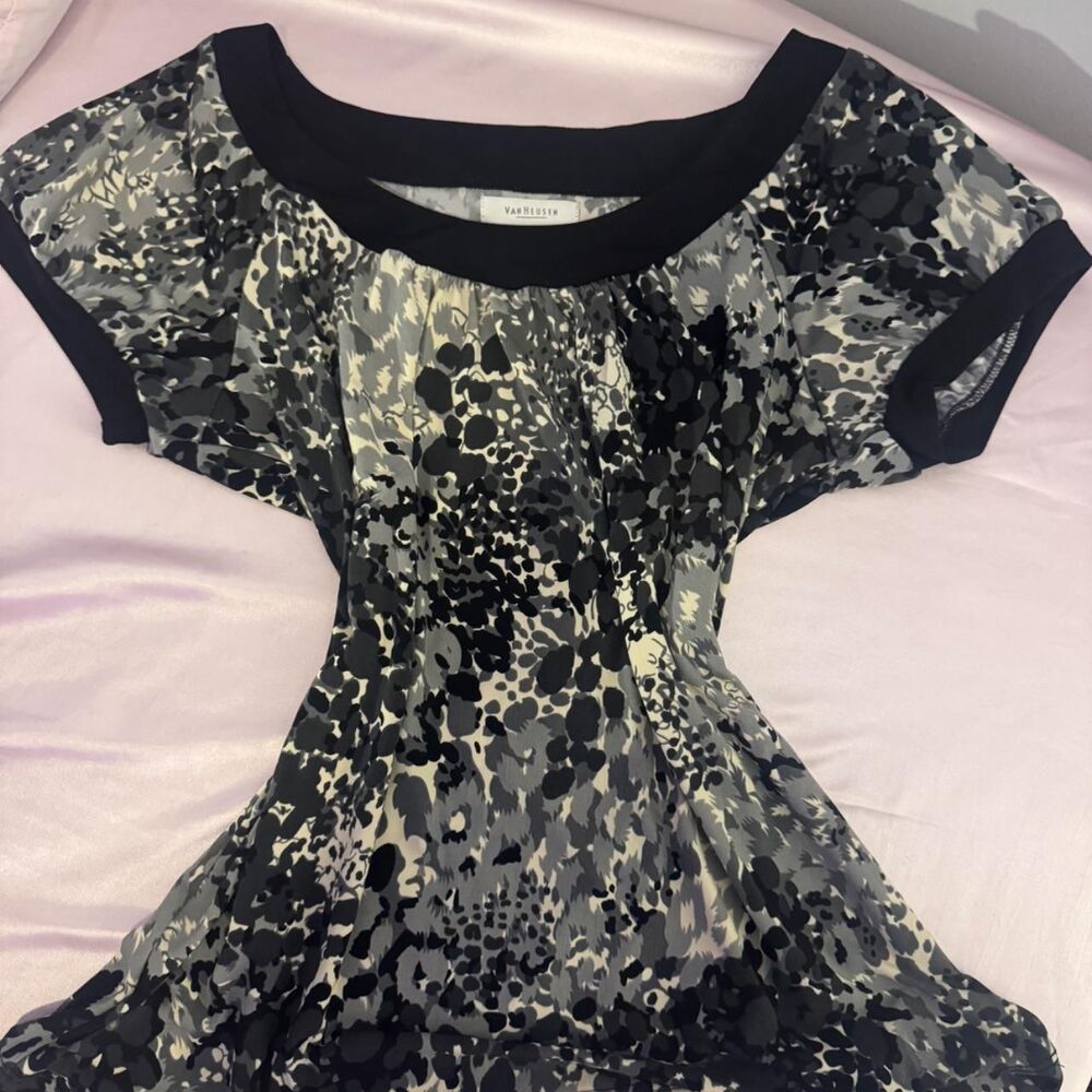 Van-heusen Women's Black and Grey Top